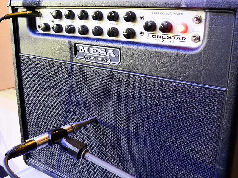 SR25 — Condenser Guitar Microphone | Earthworks Audio