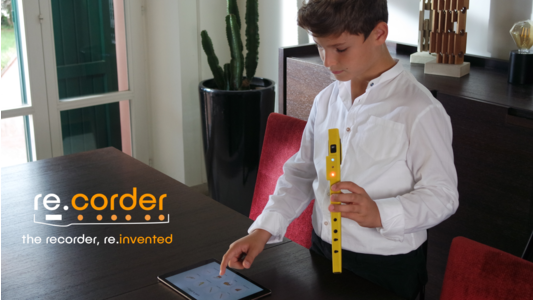 多功能的吹奏樂器、MIDI 控制器：re.corder 