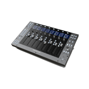 Solid State Logic SSL UF8 Plugin 軟體控制台 DAW 控制器 - MIDI 控制器