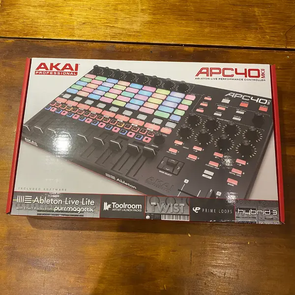 AKAI [絕版品出清] APC 40 MKII MIDI 控制器 - 產品圖片 1