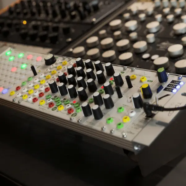 Tiptop Audio Happy Ending Kit Eurorack 外殼電源組 - 產品圖片 2
