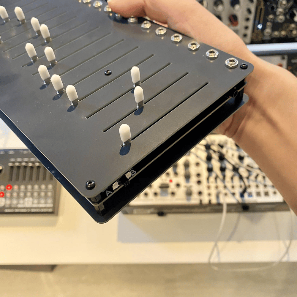 d.gig 16nx MIDI/CV FaderBank 控制器 - 產品圖片 3