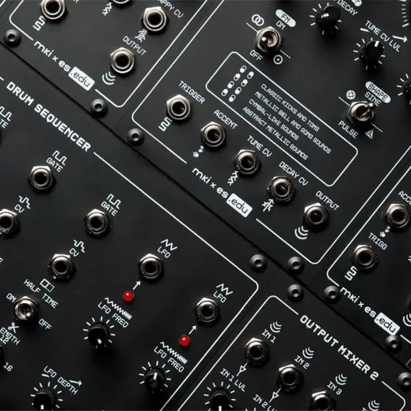 Erica Synths KONSTRUKT-8 EDU DIY Drum System 模組化合成器系統 - 產品圖片 4